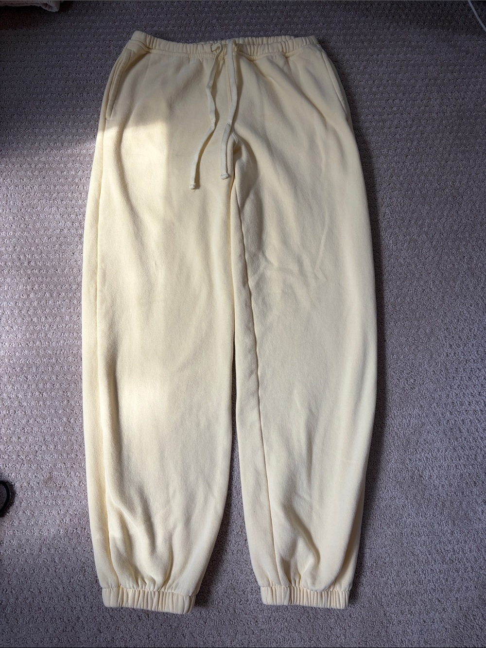 Hollister Feel Good Low-Rise Baggy Sweatpants in Butter Yellow